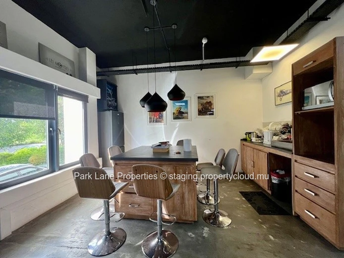 Prime Workspace in Moka: Modern Office Ready for Success!