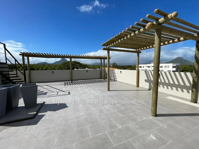 Penthouse For Rent In Flic en Flac