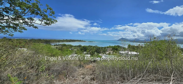 Exceptional Sloped Stand with Panoramic Ocean & Mountain Views