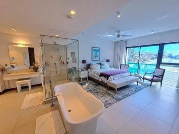 3 Bedroom Commercial Property