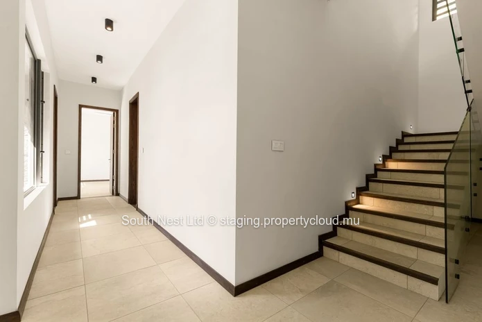 Brand new 4 bedroom villa 