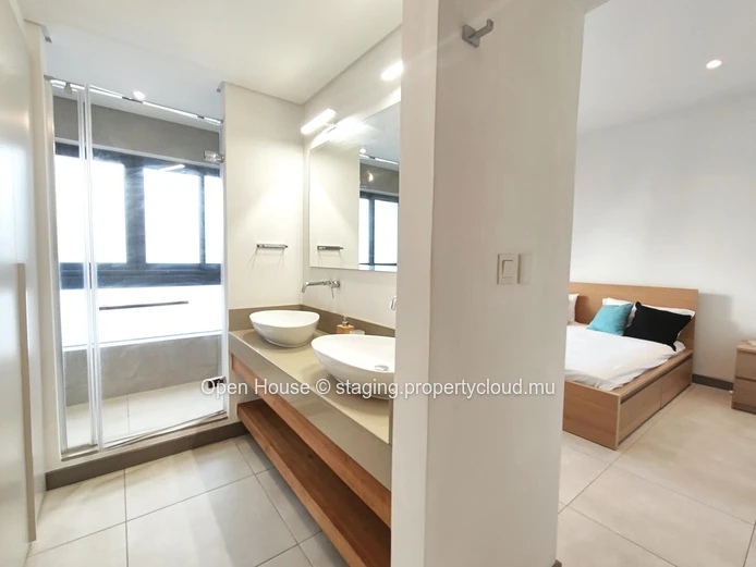 Townhouse/Duplex à vendre - Rivière Noire, secteur de Black River, 160m² habitables, 150m² terrain, 3 chambres, pisci...