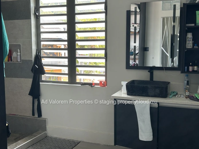 Fully Furnished Studio for Rent – La Gaulette