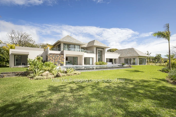 Beau Champ - Spacious 4 bedroom villa with private pool