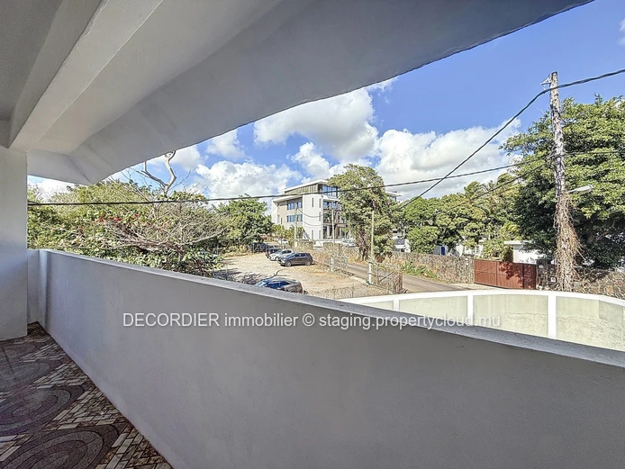 For rent – Commercial building with 4 units in Grand-Baie