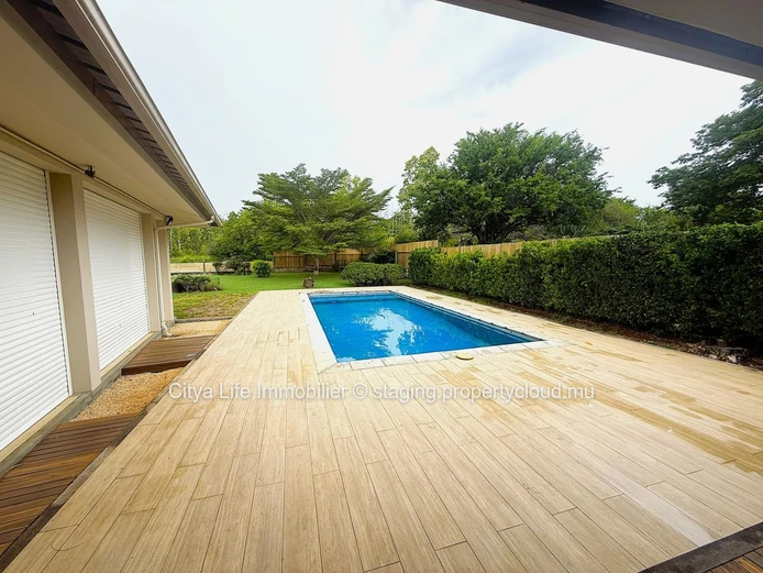 Prestigious Villa with Private Pool in Black River
