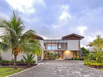 5 Bedroom Villa