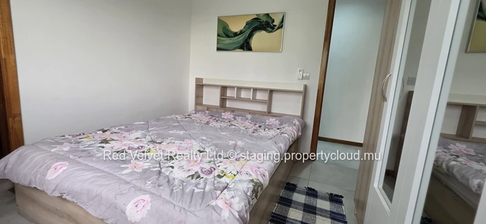 Maison de ville de luxe meublée avec 3 chambres, terrasse sur le toit et jacuzzi – Flic en Flac | Rs 15M