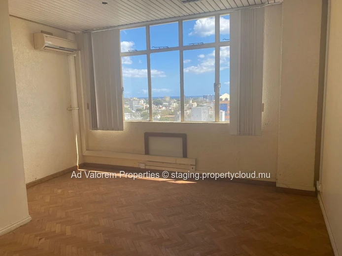Commercial space for sale in the Capital