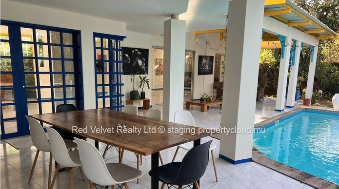 4-Bedroom Villa for Sale – 886m² Land | 350m² Build – Prime Location, Pereybere  | Rs (Negotiable)
