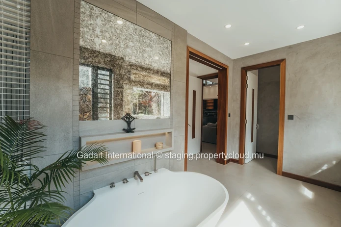 Luxury 3-Bedroom Villa in Grand Baie – Refined Tropical Living in an Exclusive Estate