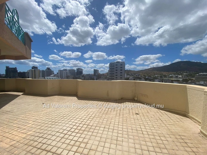 Commercial space for sale in the Capital