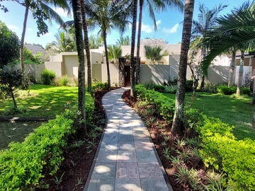 4 Bedroom Villa