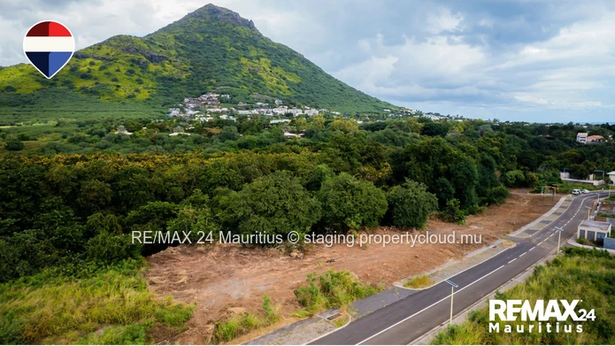 Prime Riverfront Residential Plot in Cap Tamarin Smart City