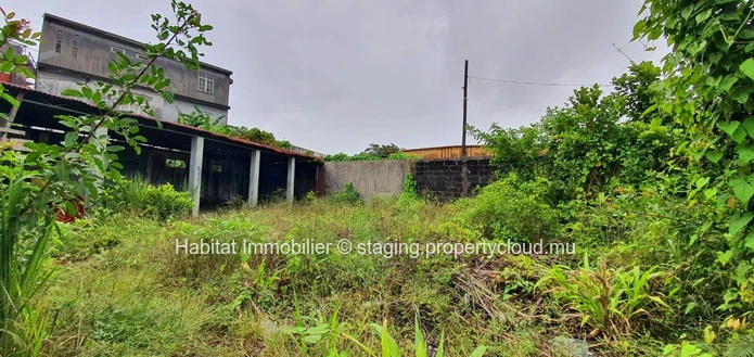 A VENDRE - Terrain de 196 toises situé dans le centre-ville de Curepipe
