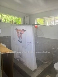 Charmante Maison à vendre à Curepipe, 3 chambres, proche commodités, Rs.