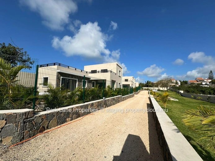 Brand new villa for rent in Calodyne