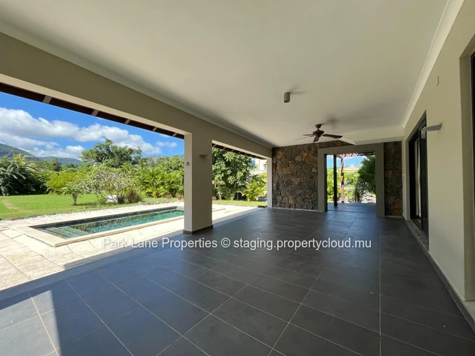 Villa IRS in the heart of nature