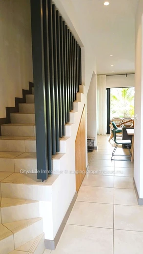 Duplex Moderne et Unique à Vendre.