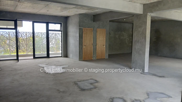 For Rent – Office Space with Terrace in Prime Location