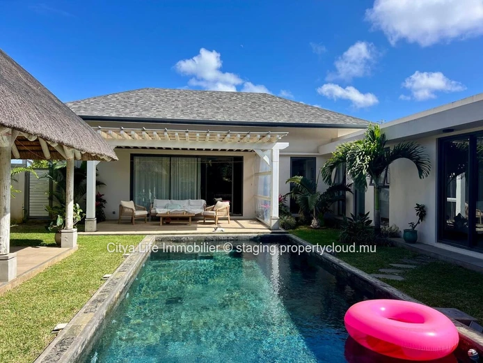 Luxurious Villa with Private Pool in Grand Baie - 147m² Living Space, 500m² Land Area - Only 850 000 €!