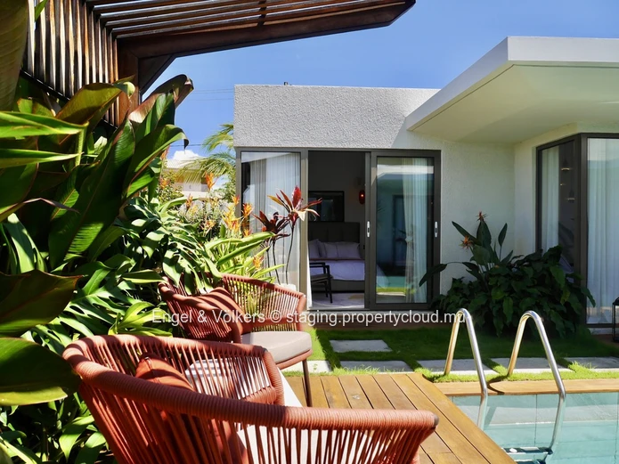 Tropical Luxury Villa with Pool – Just Steps from the Beach