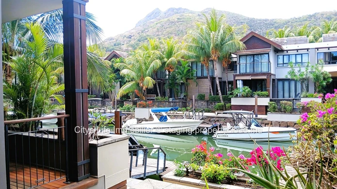 La prestigieuse La Balise Marina, où le luxe et la tranquillité se rencontrent en parfaite harmonie.