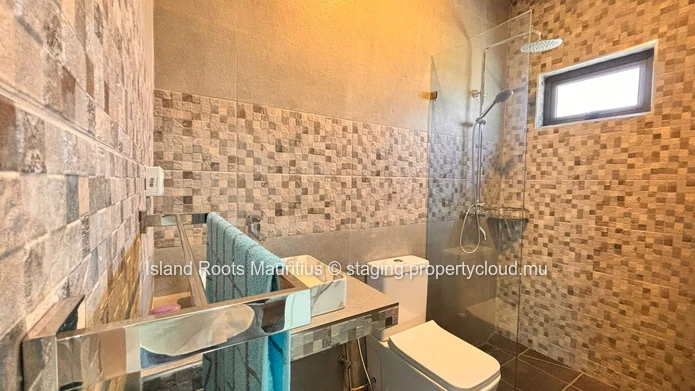 Contemporary villa for rent - Calodyne