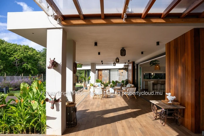 Where Nature Meets Luxury: Your Villa at Domaine de Palmyre