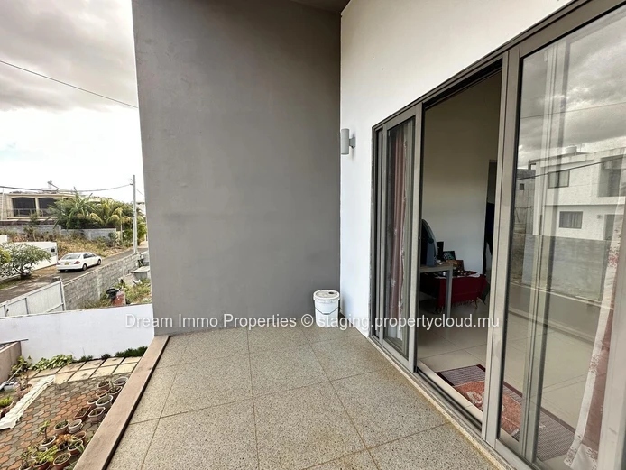 Spacious House With Mountain View & Close To Amenities In Coromandel - Mauritius