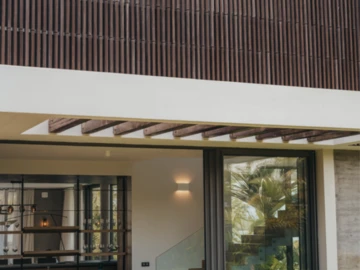 5 Bedroom Villa