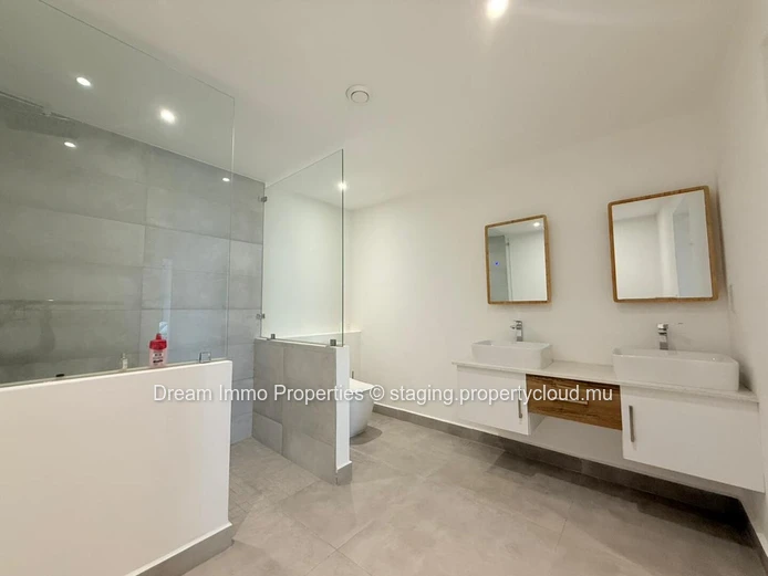 Spacieux Appartement Neuf De 3 Ch Meublé Avec Vue Mer A Tamarin - Ile Maurice