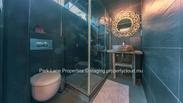 Elegant Bali-Style 3-Bedroom Villa with Pool and Kiosk