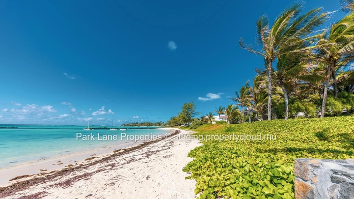 Charmante maison familiale à quelques pas de la plage, avec vue mer partielle et accès direct (Mandat exclusif)