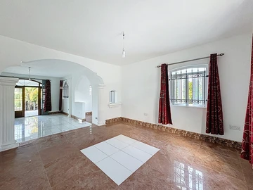 Maison de 4 Chambres