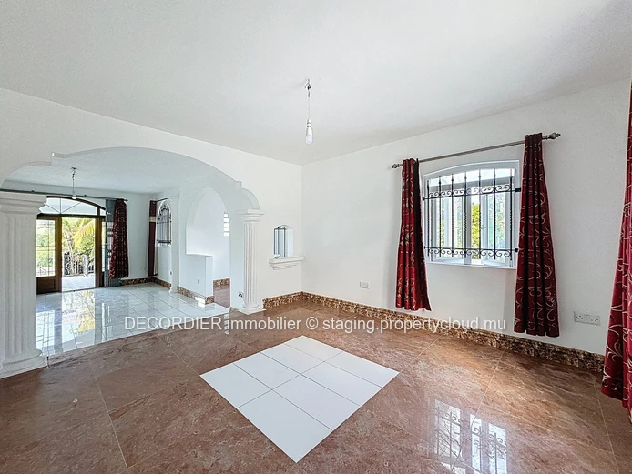 Opportunity to seize in St Antoine