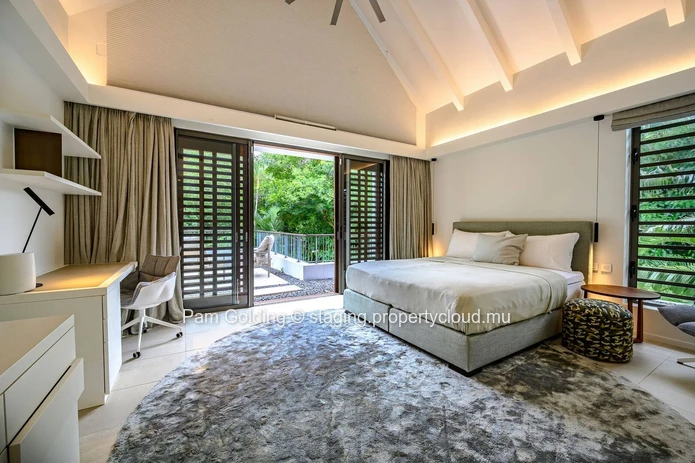 Welcome to Island Signature Villa: An Exquisite 4-Bedroom Custom-Designed Masterpiece