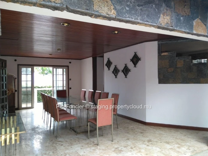 House in Floreal - Luxurious Villa