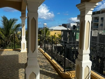 7 Bedroom House