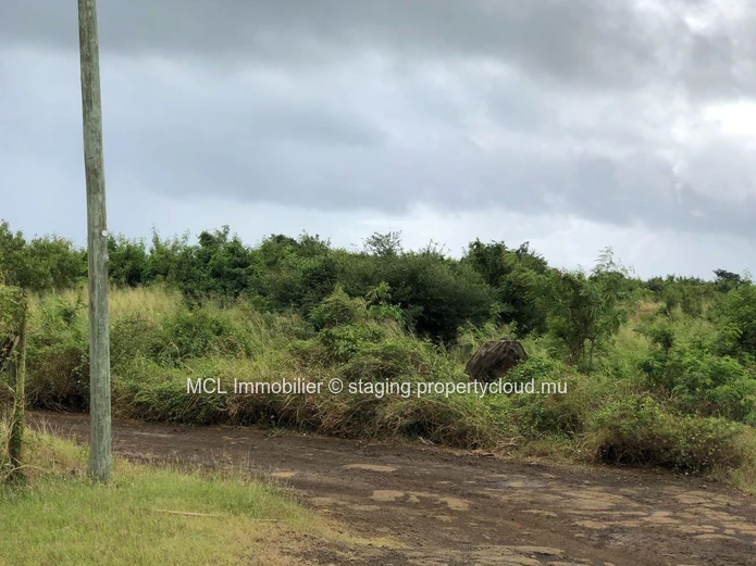 Agricultural land of 5,048m2 in St Antoine