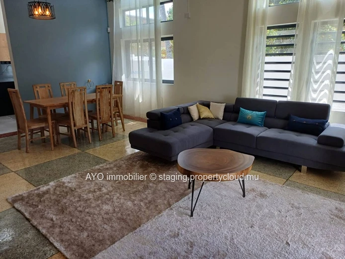 First floor 2 bedrooms apartment in Pereybere-Beach with amenities nearby 