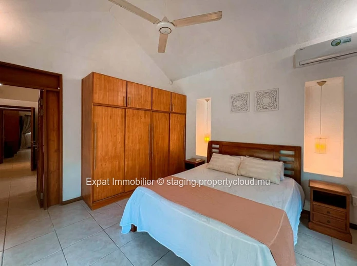 Single-storey villa with swimming pool and large garden – Grand Baie