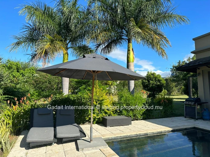 Matala Villa: villa with mountain view, tropical garden and private pool - Black River