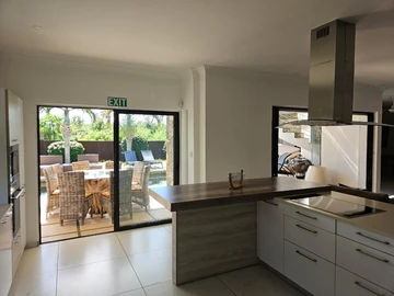 4 Bedroom Villa