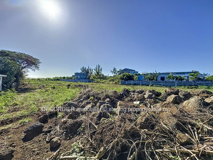 À Vendre Petit Raffray Terrain Résidentiel