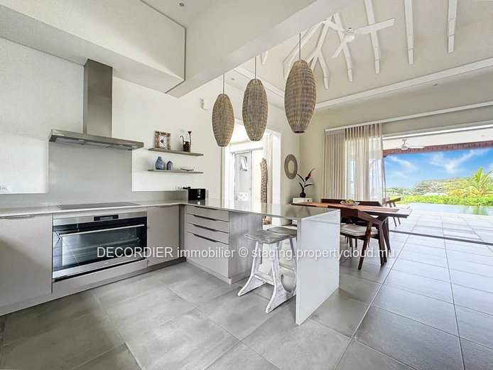 Magnifique villa située à Villa Valriche - accessible aux étrangers