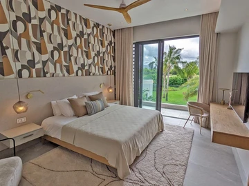 5 Bedroom Villa