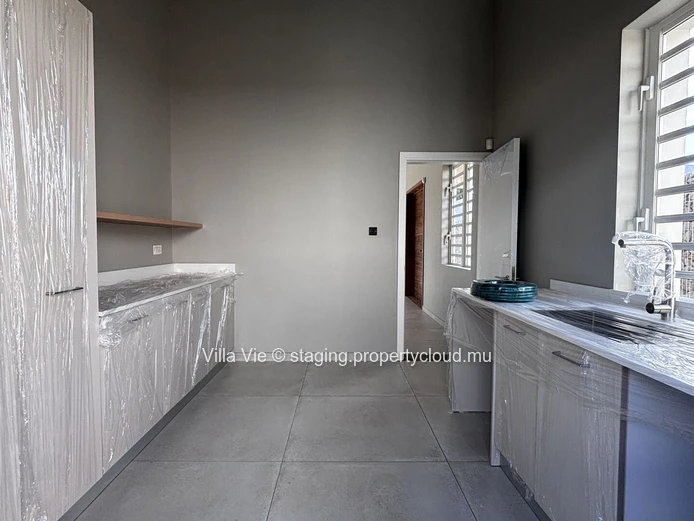 Charmoses – New family home with 4 en-suite bedrooms, a swimming pool and a garden