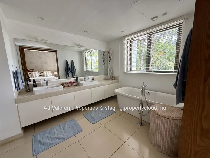 For Sale – Exquisite Luxury Villa in Grand Baie