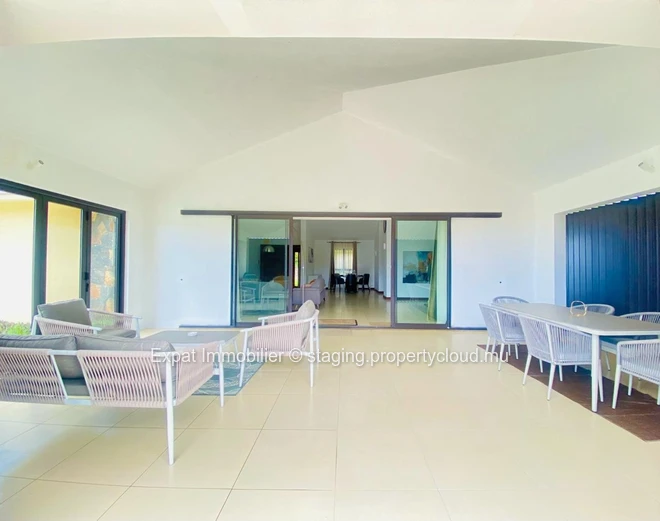 Villa In Secure Residence With Beautiful Views In Harel – Hillside